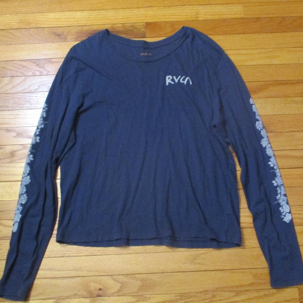 RVCA Long Sleeve Shirt With Flower Pattern Down Sleeves, Size L